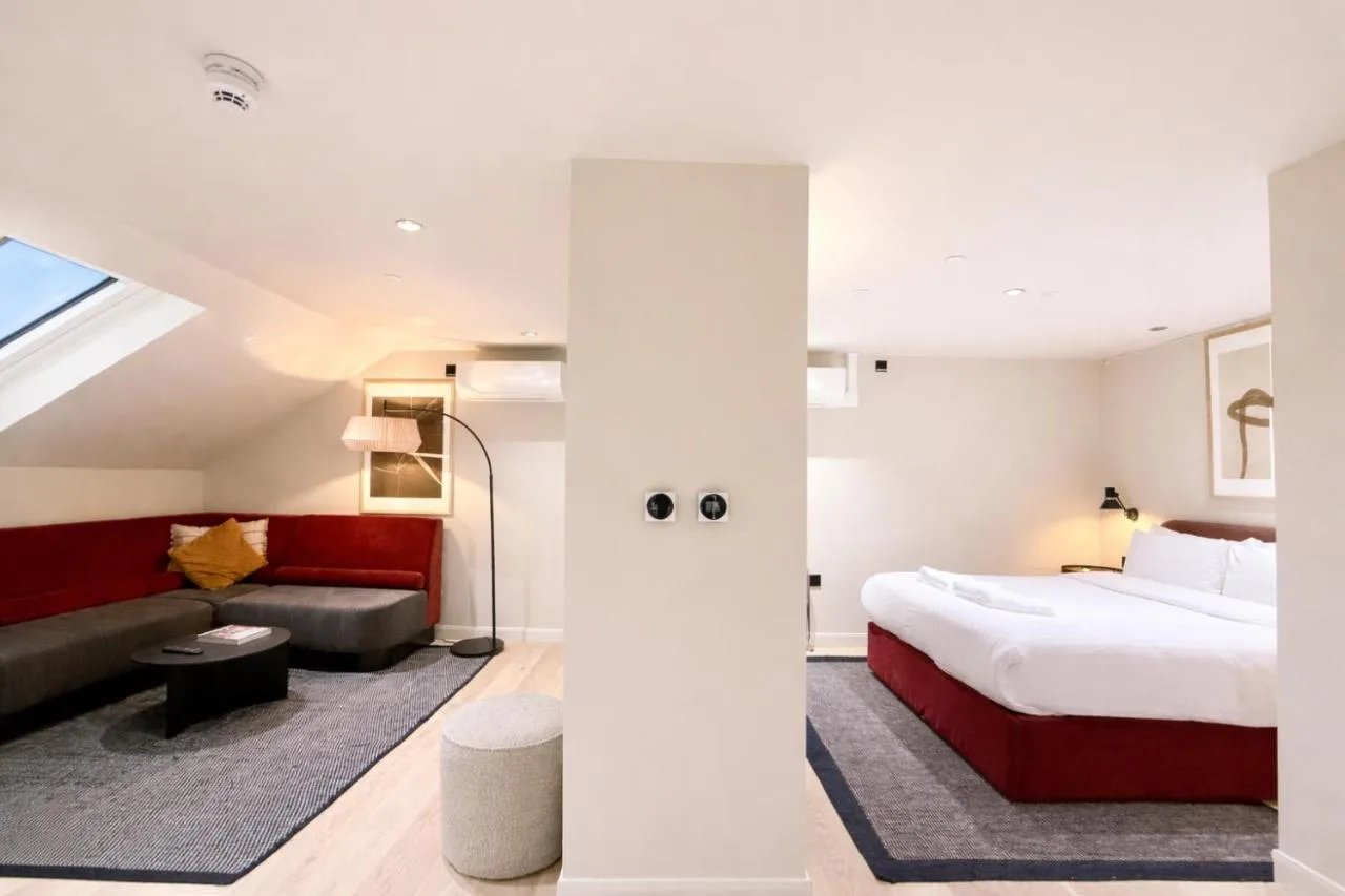 Signature Studio Suite